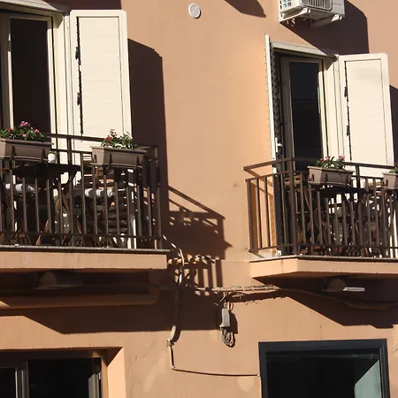 Gioeni Ventidue 3*